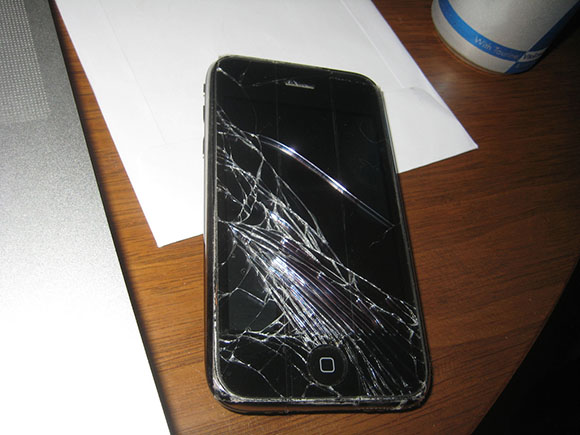 Broken Phone? 5 Occasions Your Mobile Phone Insurance Won