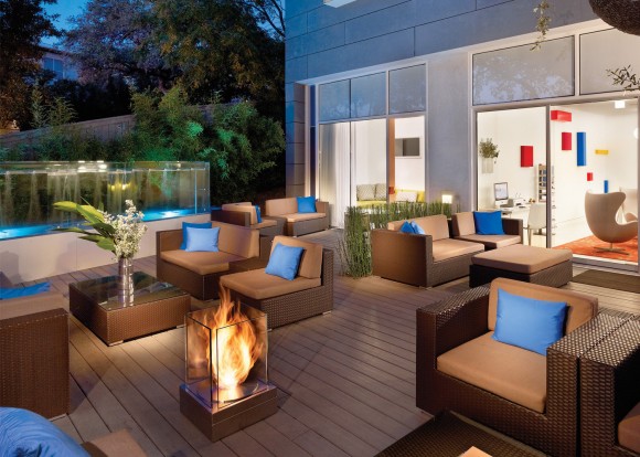 Post image for The Mini T By EcoSmart Fire – Indoor/Outdoor Fireplace