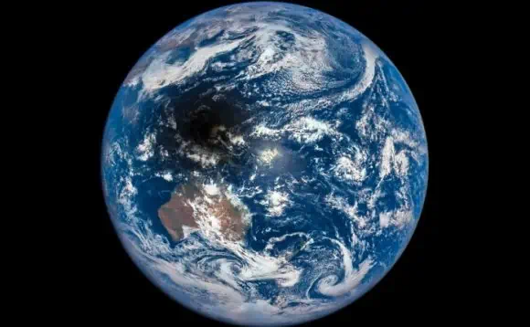 Post image for DSCOVR:EPIC – Earth Polychromatic Imaging Camera