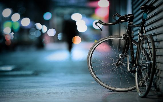 Post image for E-bike vs Regular bike