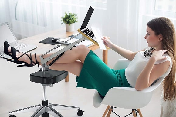 Post image for RoomyRoc Mobile Laptop Desk/Cart/Stand with Adjustable Tabletop and Footrest Computer Table
