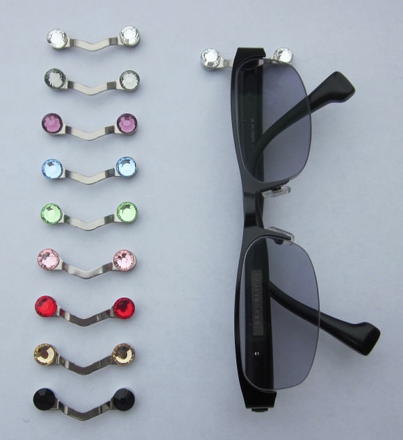 Post image for Readerest Magnetic Eyeglass Holder