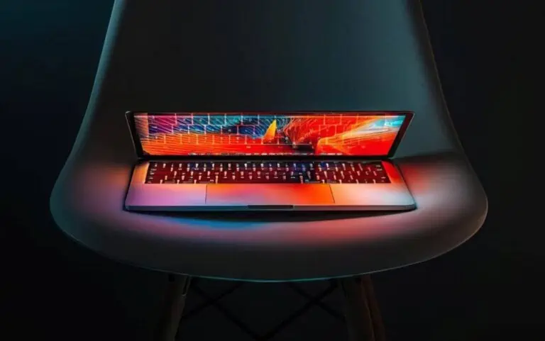 gaming laptop computer enlarged
