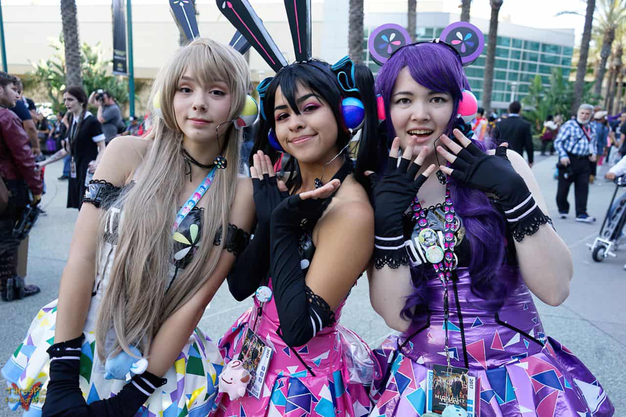 Geek Girl Con cosplay girls