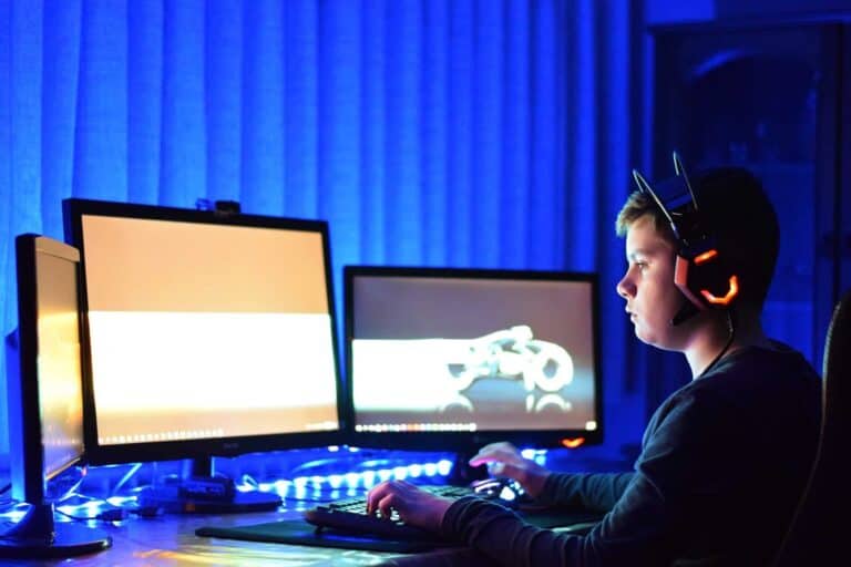 what size monitor for gaming
