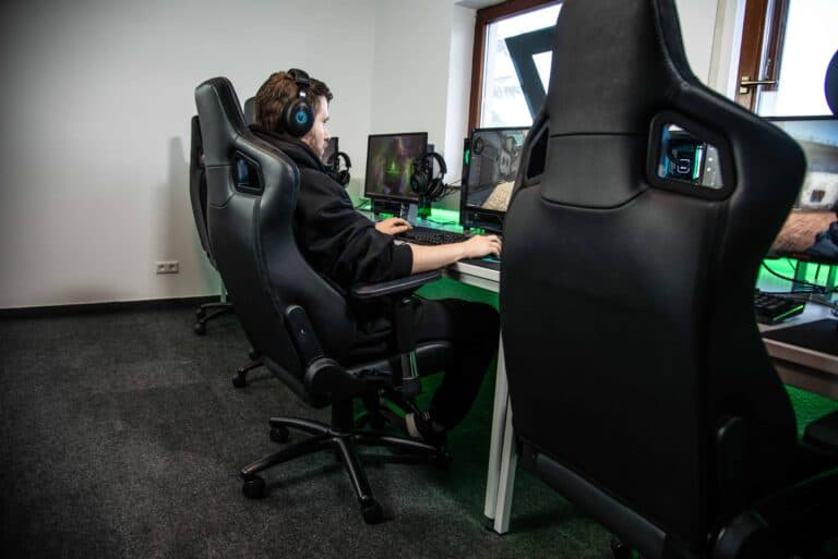 best gaming chair for back pain