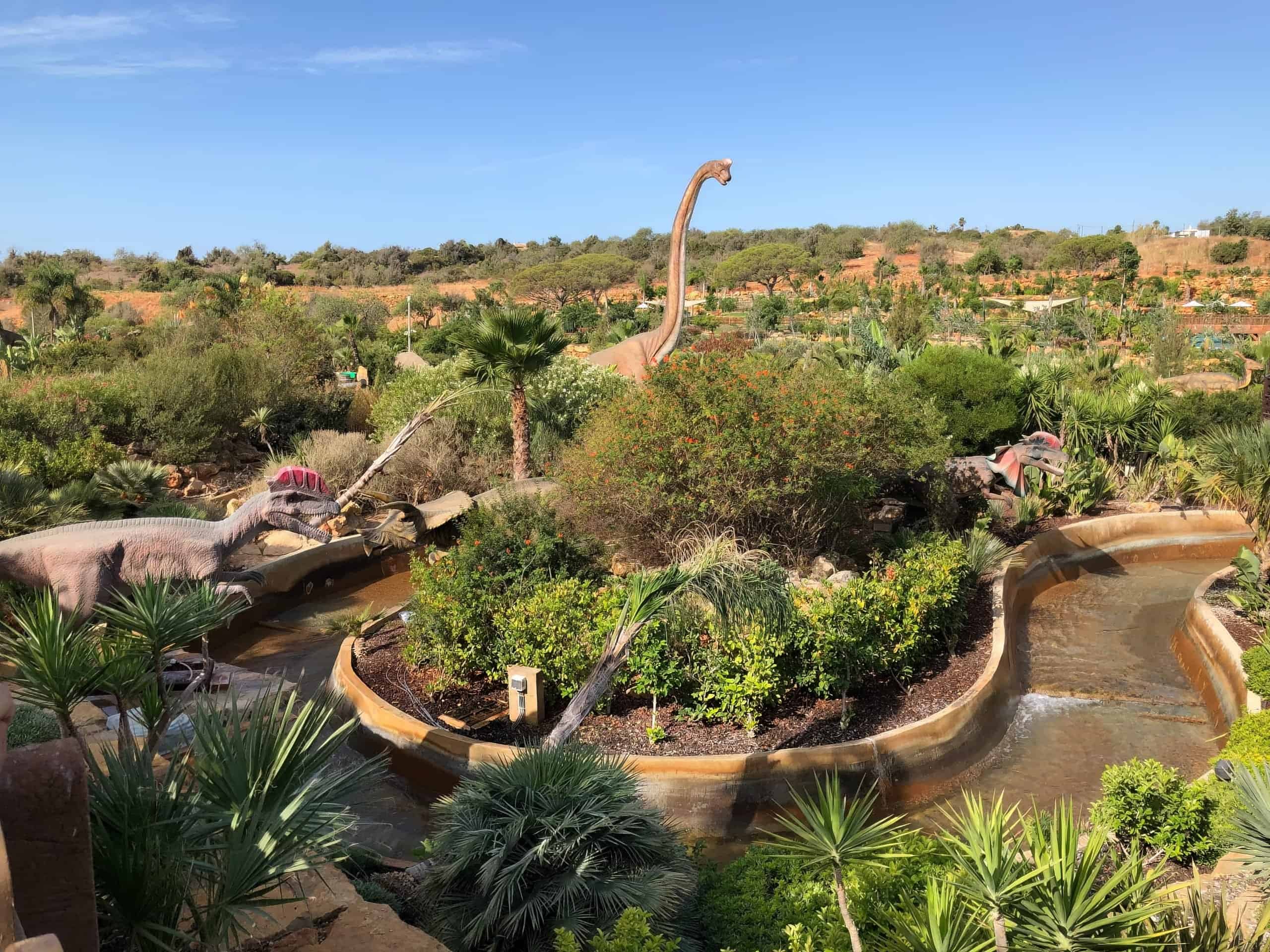 Where Was Jurassic Park Filmed? A Behind-the-Scenes Look at Jurassic Park's Filming Locations 4 Jurassic Park dinosaurs