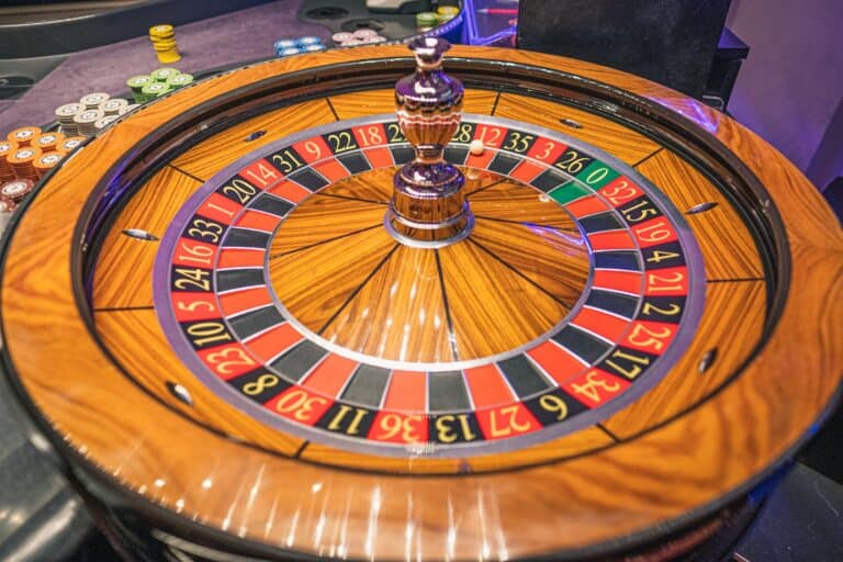 roulette table wheel