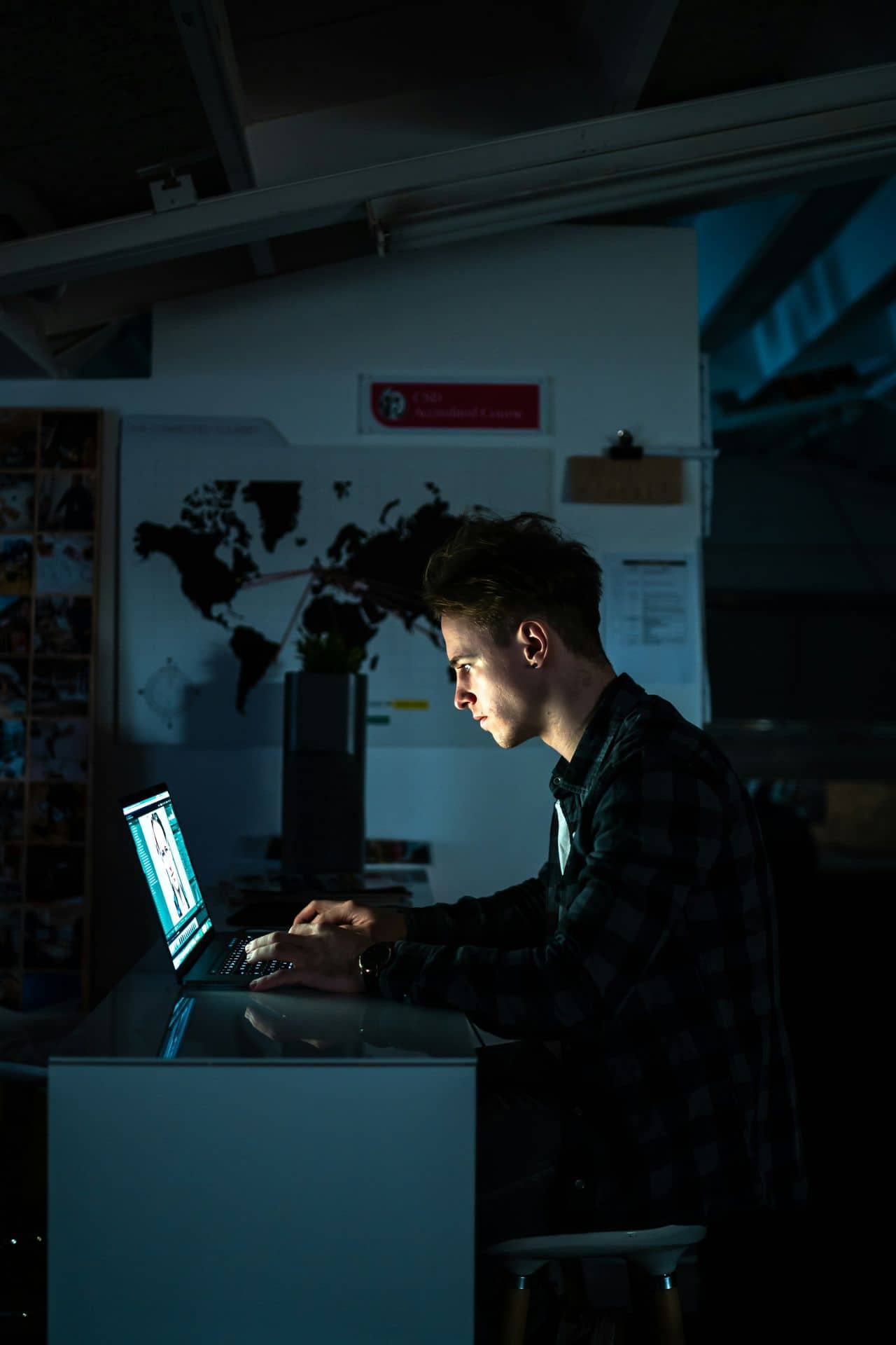 What’s the Easiest Way To Build an Online Poker Bankroll? 2 lukas blaskevicius N7Bjz9vY67E unsplash