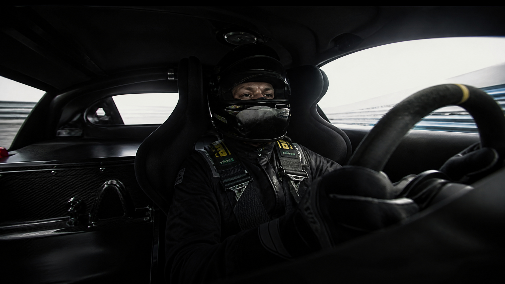 Best DIY Car Interior Mods: 8 Safe Upgrades That Actually Work (and 6 to Avoid) 4 Race seat with high side wings installed in a car, creating dangerous blind spots on the street