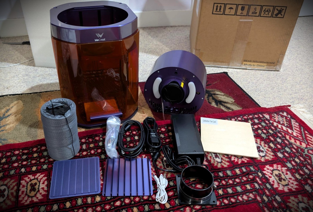 WeCreat Lumos Flex Review: Where the Metal Claims End and MOPA Begins 2 WeCreat Lumos Flex Laser Engraver Unboxing 2